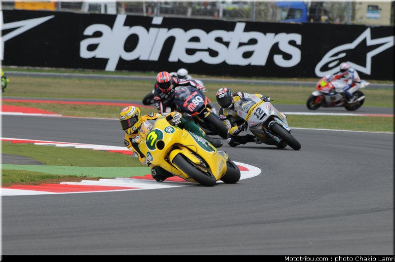 moto2_014_angleterre_silverstone_2011