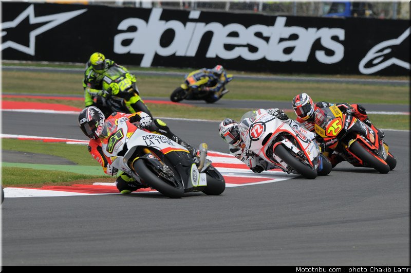 moto2_015_angleterre_silverstone_2011
