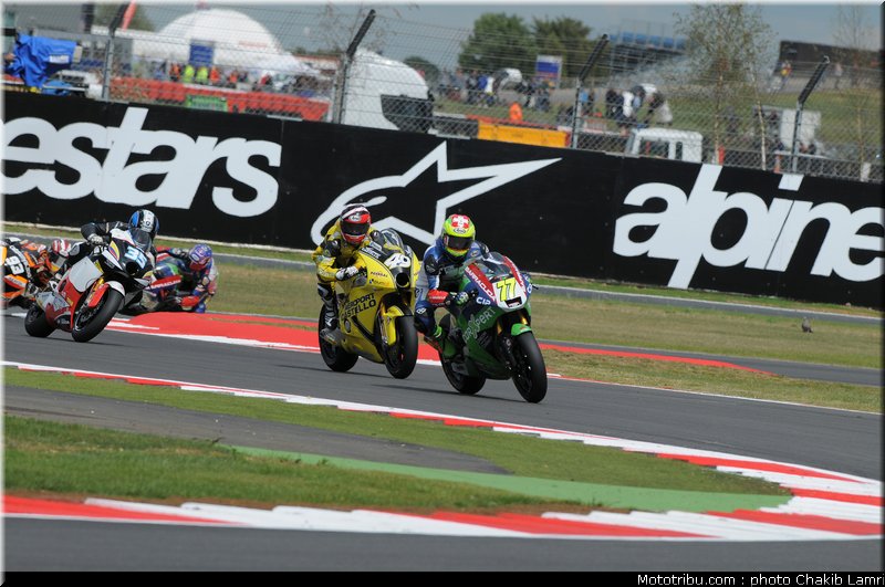 moto2_024_angleterre_silverstone_2011