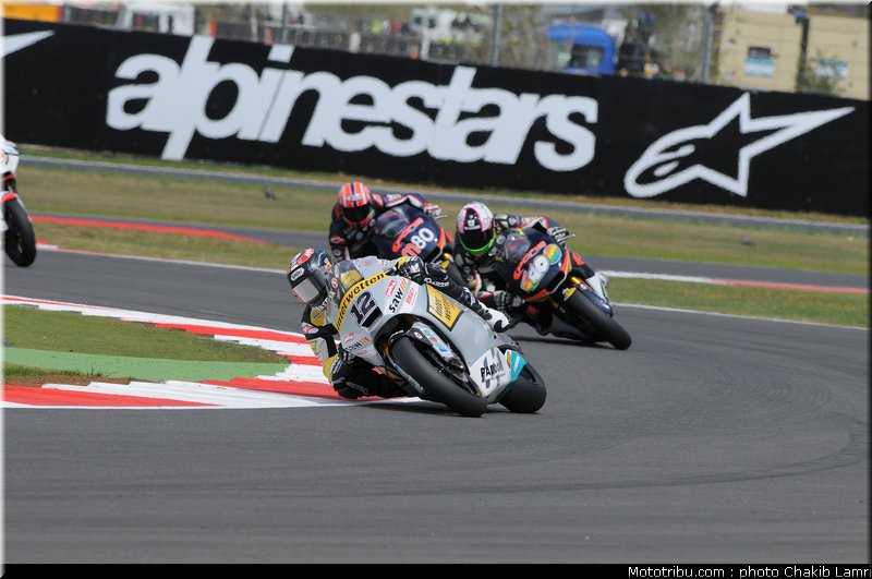 moto2_030_angleterre_silverstone_2011