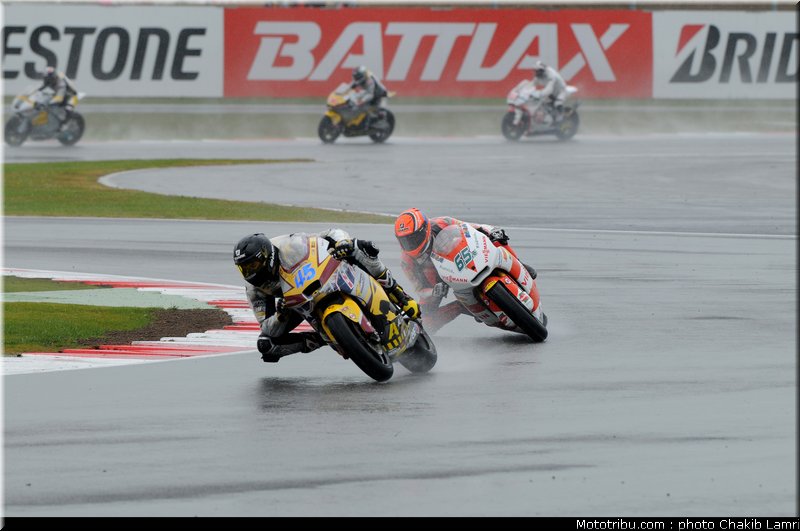 moto2_051_angleterre_silverstone_2011