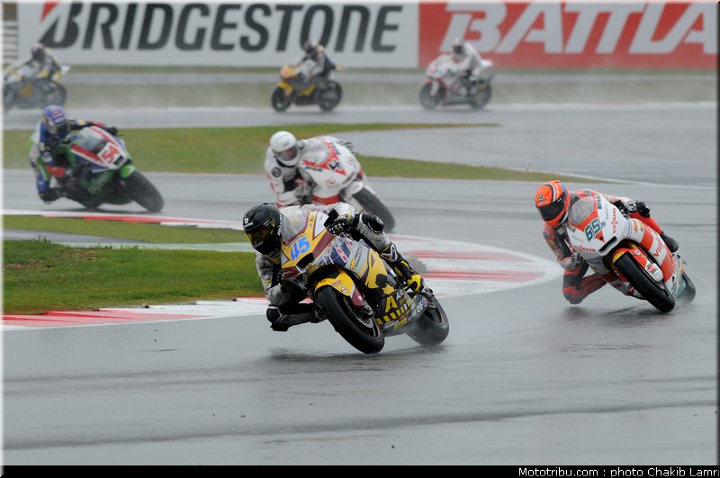 moto2_052_angleterre_silverstone_2011
