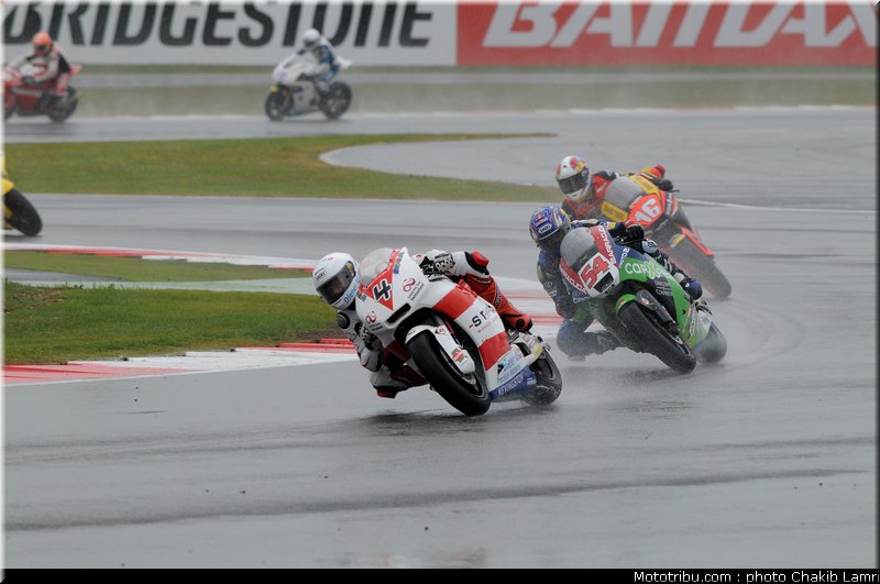 moto2_053_angleterre_silverstone_2011