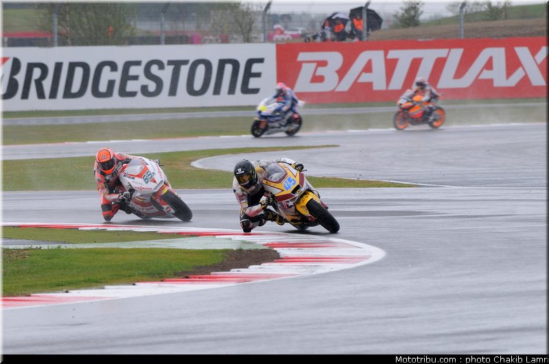 moto2_064_angleterre_silverstone_2011