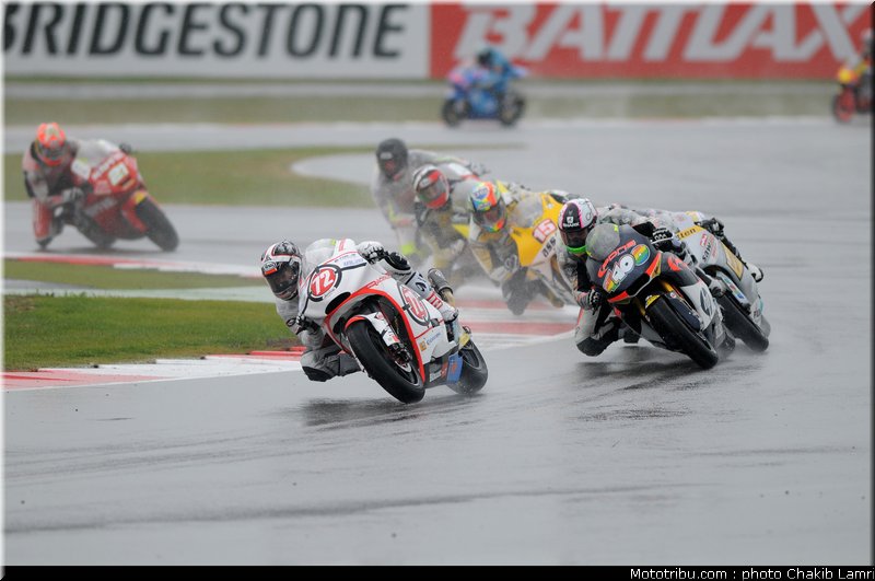 moto2_069_angleterre_silverstone_2011