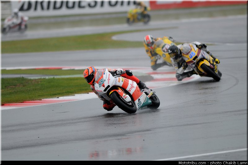 moto2_072_angleterre_silverstone_2011