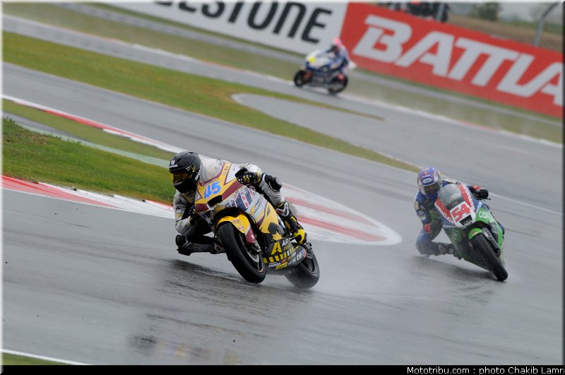 moto2_076_angleterre_silverstone_2011