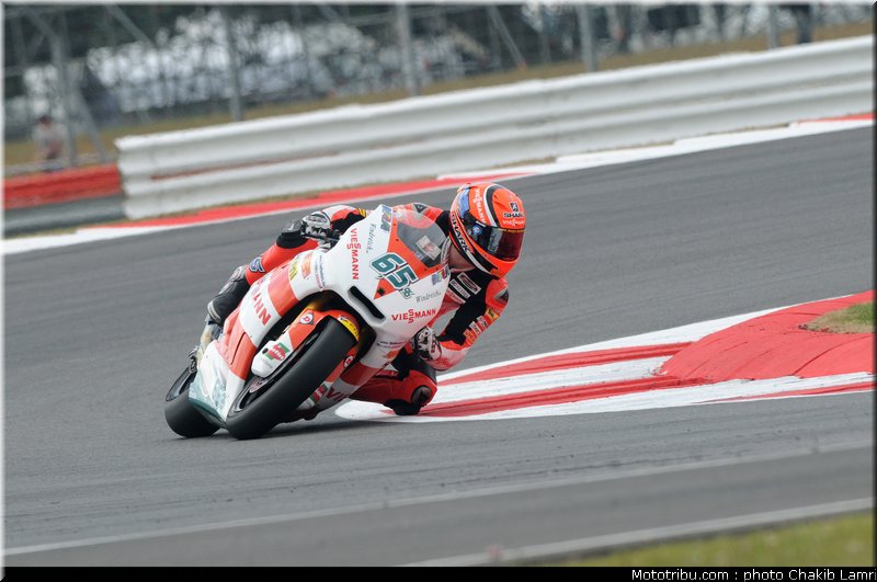 moto2_bradl_4_angleterre_silverstone_2011