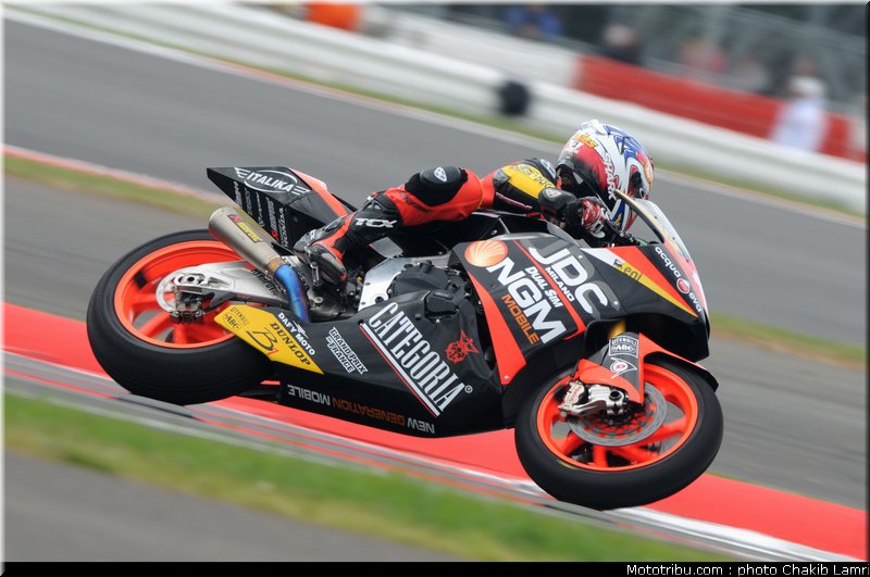 moto2_cluzel_06_angleterre_silverstone_2011