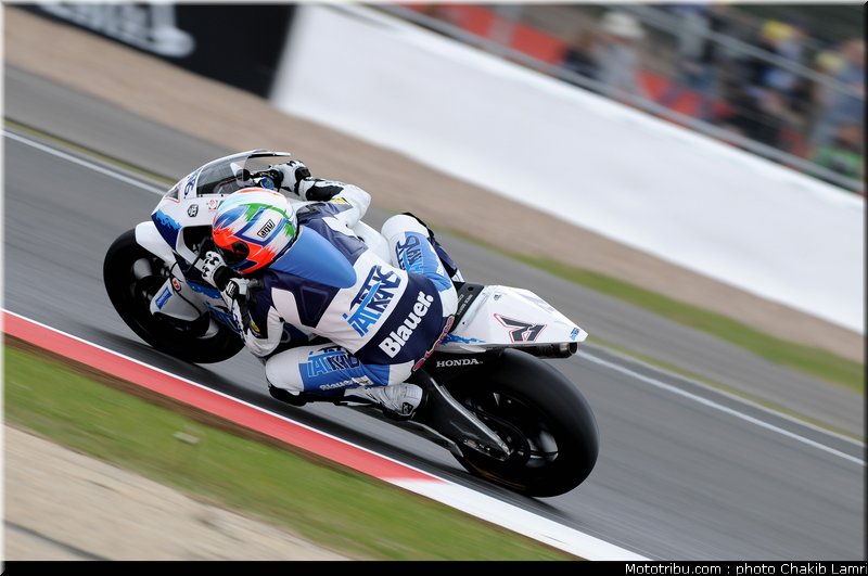 moto2_corti_2_angleterre_silverstone_2011