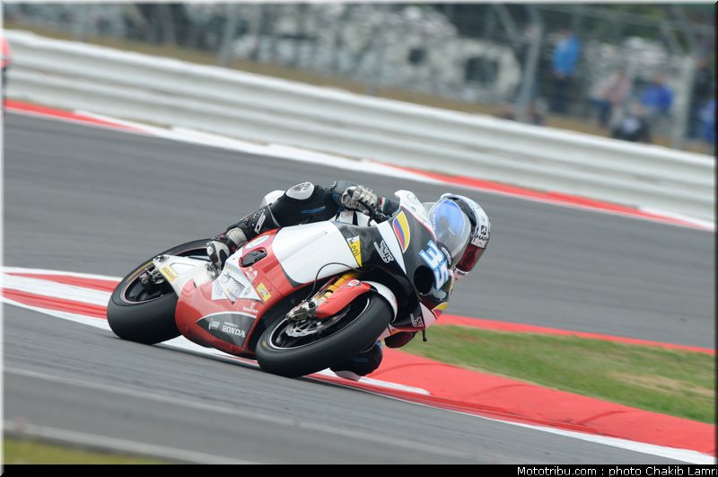 moto2_derosa_3_angleterre_silverstone_2011