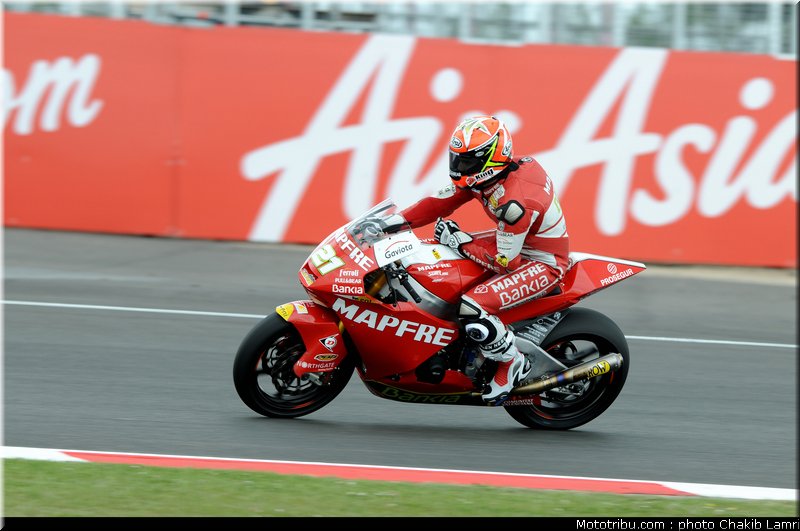 moto2_fores_2_angleterre_silverstone_2011