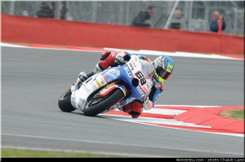 moto2_hernandez_y_1_angleterre_silverstone_2011