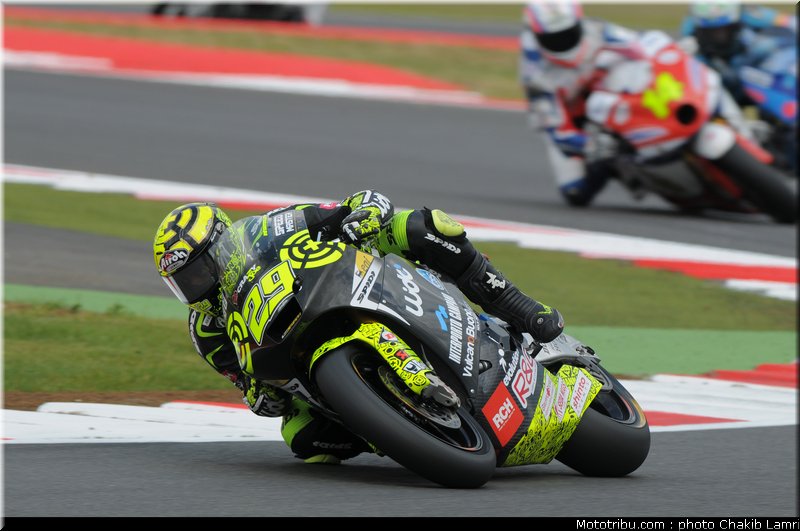 moto2_iannone_12_angleterre_silverstone_2011