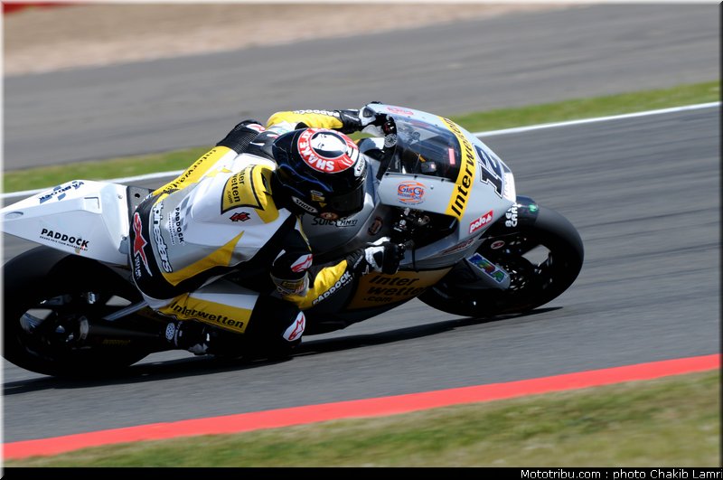 moto2_luthi_5_angleterre_silverstone_2011