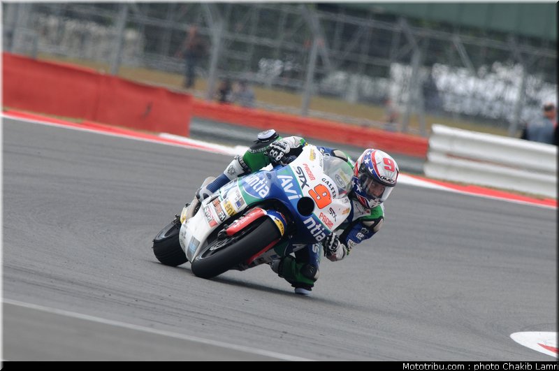 moto2_noyes_05_angleterre_silverstone_2011