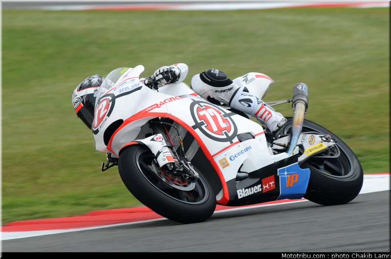 moto2_takahashi_1_angleterre_silverstone_2011