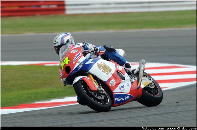 moto2_wilairot_1_angleterre_silverstone_2011