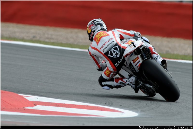 motogp_aoyama_7_angleterre_silverstone_2011