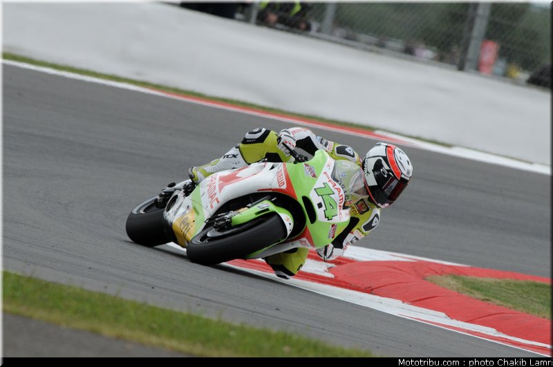 motogp_de_puniet_05_angleterre_silverstone_2011