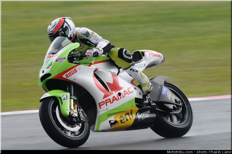 motogp_de_puniet_10_angleterre_silverstone_2011