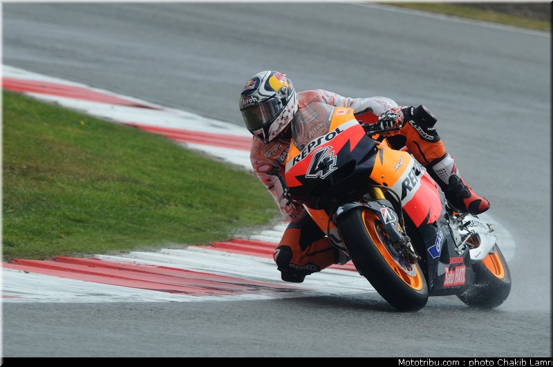 motogp_dovizioso_07_angleterre_silverstone_2011