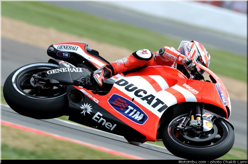motogp_hayden_04_angleterre_silverstone_2011