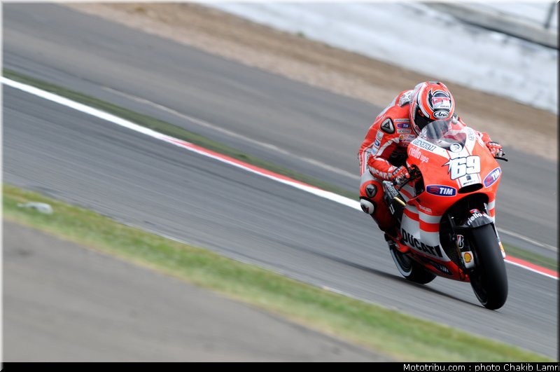 motogp_hayden_05_angleterre_silverstone_2011