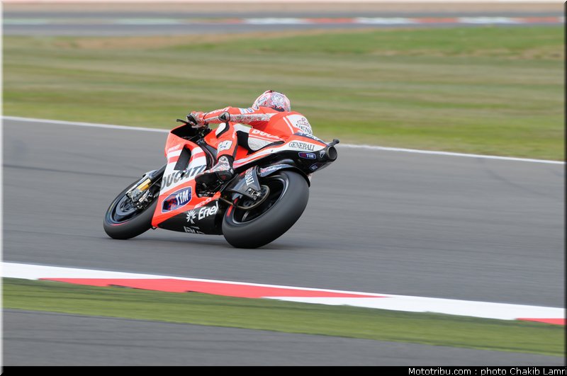 motogp_hayden_12_angleterre_silverstone_2011