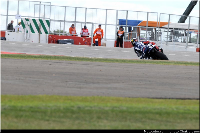 motogp_lorenzo_03_angleterre_silverstone_2011