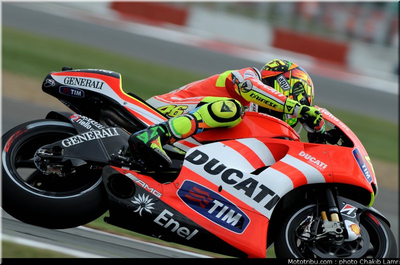 motogp_rossi_03_angleterre_silverstone_2011