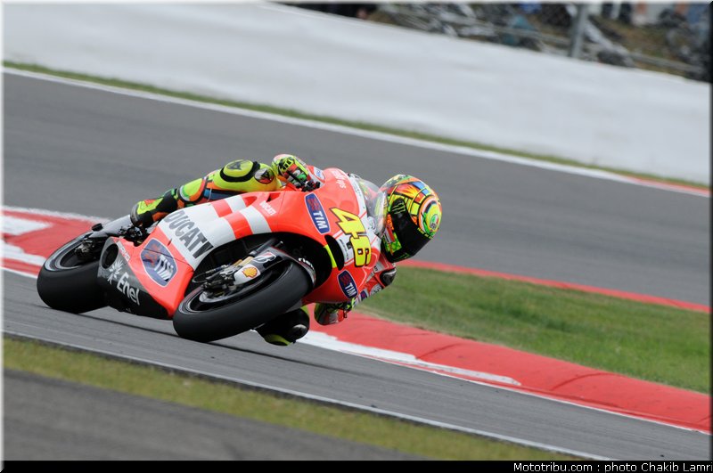 motogp_rossi_11_angleterre_silverstone_2011