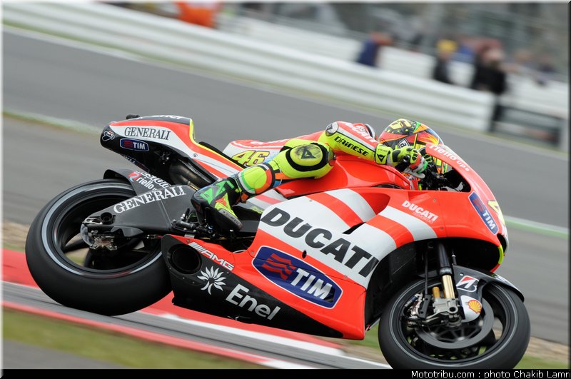 motogp_rossi_13_angleterre_silverstone_2011
