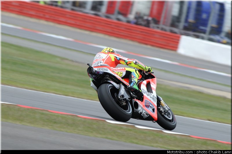 motogp_rossi_14_angleterre_silverstone_2011