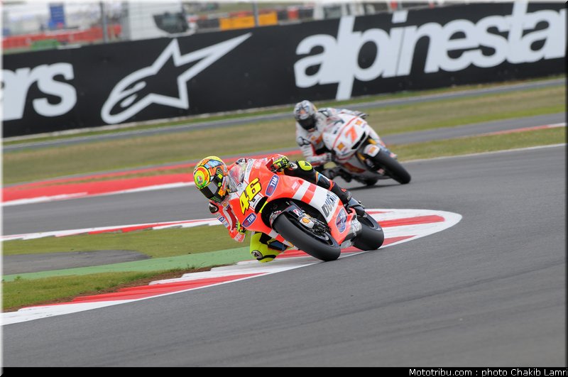 motogp_rossi_20_angleterre_silverstone_2011