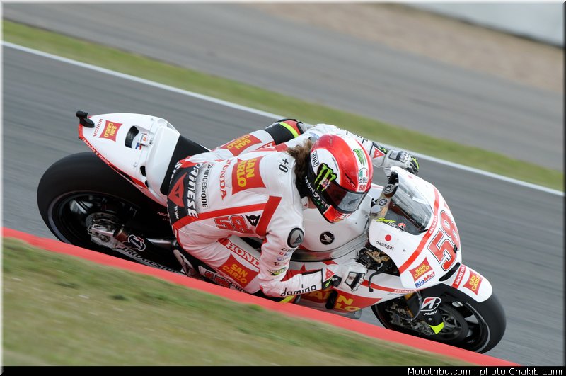 motogp_simoncelli_01_angleterre_silverstone_2011