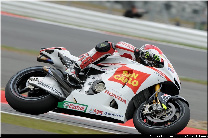 motogp_simoncelli_06_angleterre_silverstone_2011