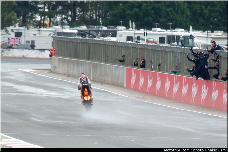 motogp_stoner_23_angleterre_silverstone_2011