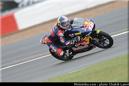 125_folger_2_angleterre_silverstone_2011.jpg