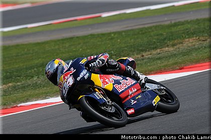 125_folger_5_angleterre_silverstone_2011.jpg
