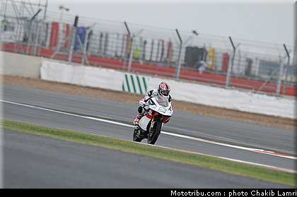 125_rossi_02_angleterre_silverstone_2011.jpg