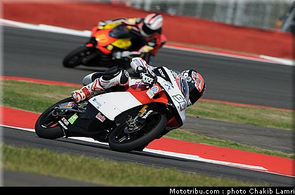 125_rossi_10_angleterre_silverstone_2011.jpg