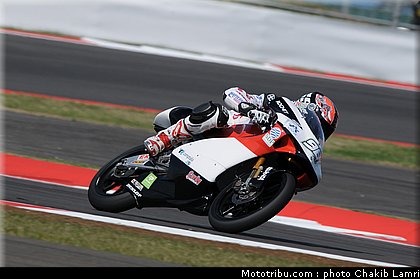 125_rossi_12_angleterre_silverstone_2011.jpg