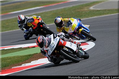 125_rossi_14_angleterre_silverstone_2011.jpg
