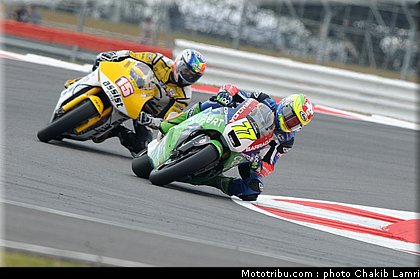 moto2_002_angleterre_silverstone_2011.jpg
