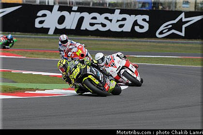 moto2_016_angleterre_silverstone_2011.jpg