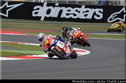 moto2_017_angleterre_silverstone_2011.jpg