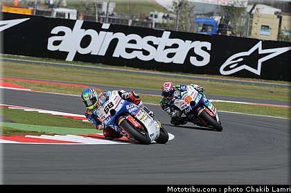 moto2_023_angleterre_silverstone_2011.jpg