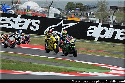 moto2_024_angleterre_silverstone_2011.jpg