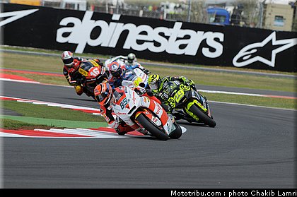 moto2_034_angleterre_silverstone_2011.jpg